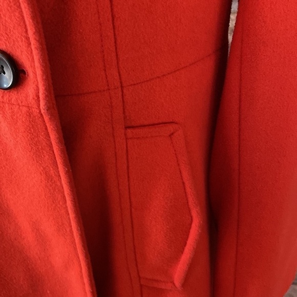Old Navy Red Pea Coat Large EUC (Has been dry cleaned) - Picture 3 of 10